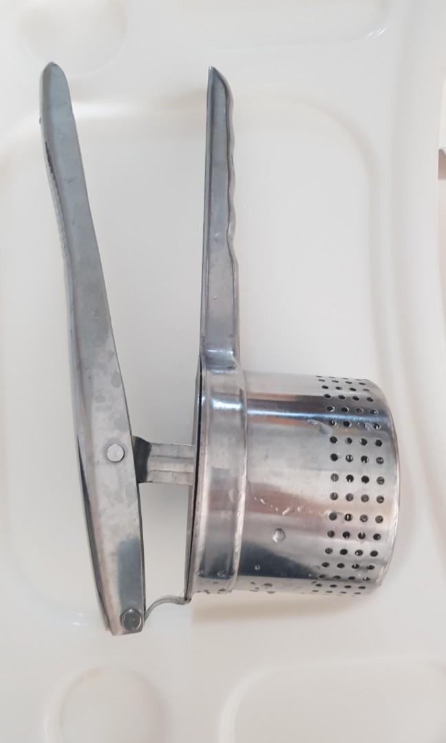 Lemon Squeezer, Everything Else on Carousell