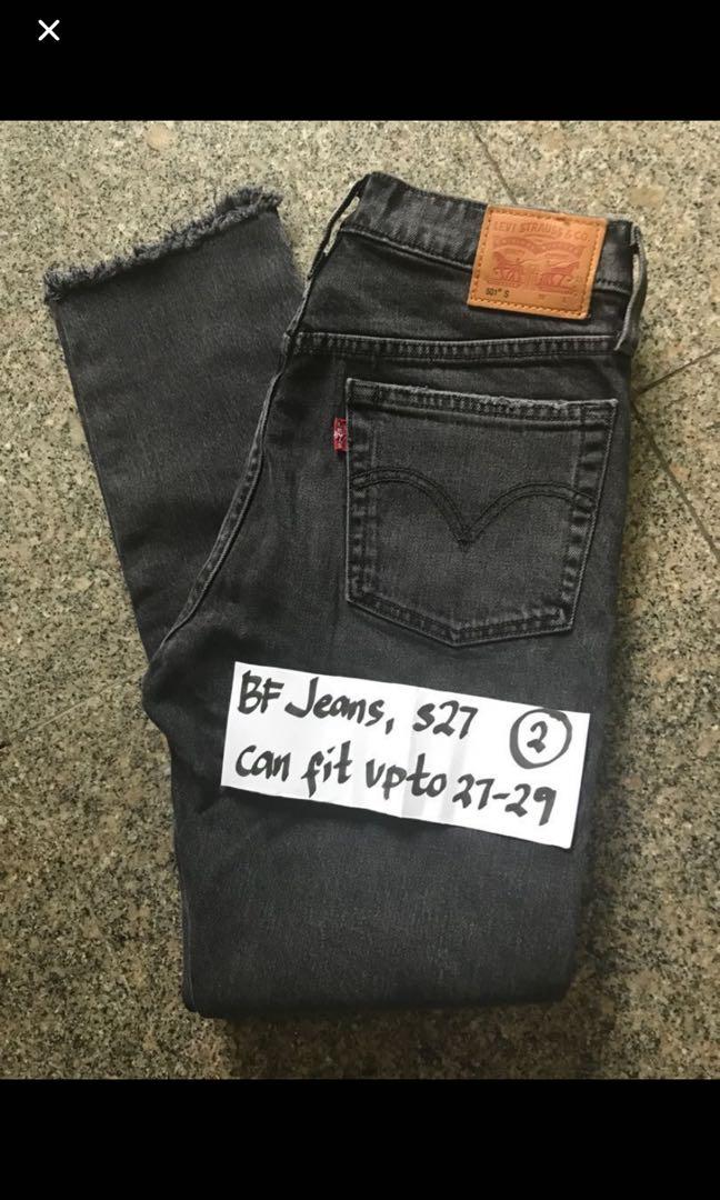 black levi's boyfriend jeans