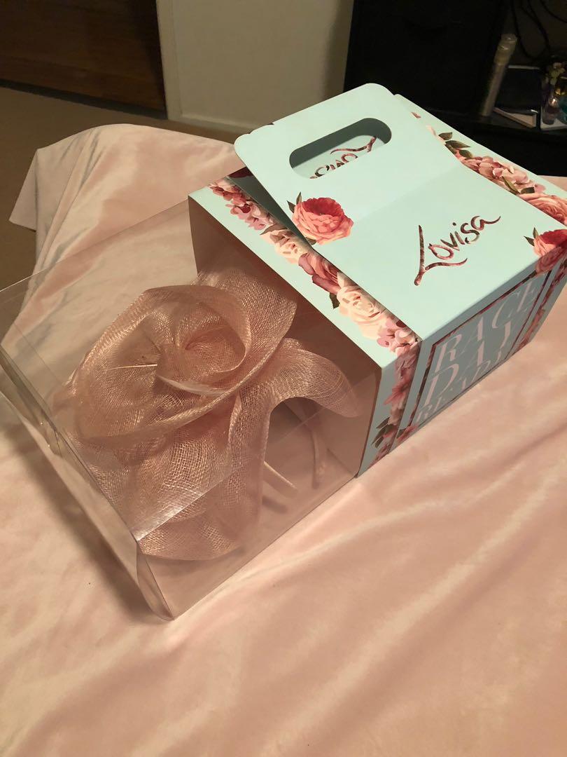 Lovisa fascinator, Women's Fashion, Accessories on Carousell