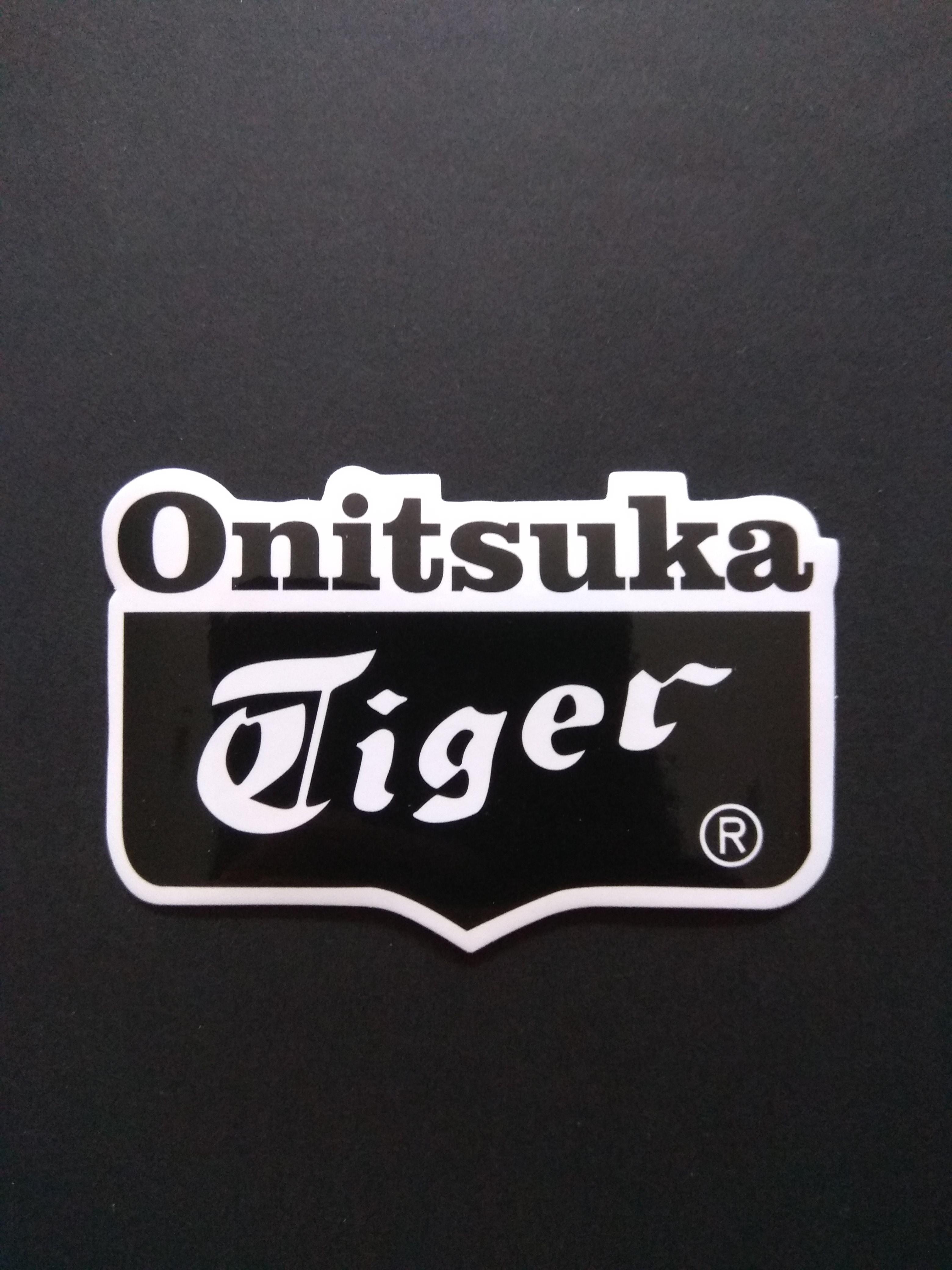 Tiger onitsuka best sale logo