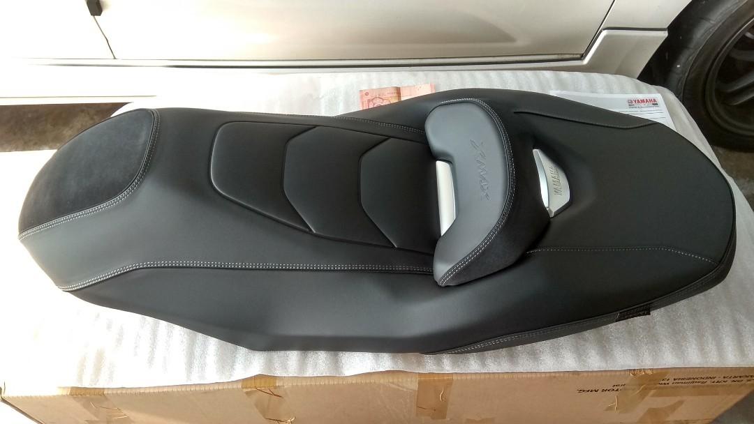 Comfort Seat Yamaha XMAX Genuine, Motorbikes on Carousell