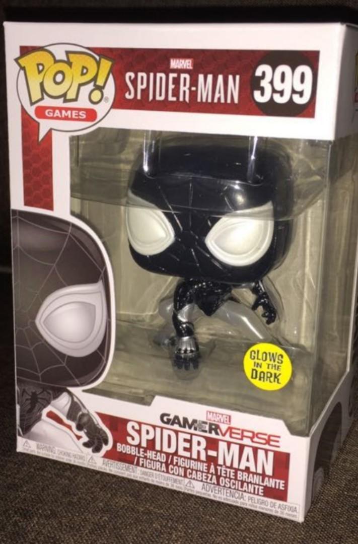 Spiderman black and white, Hobbies & Toys, Toys & Games on Carousell