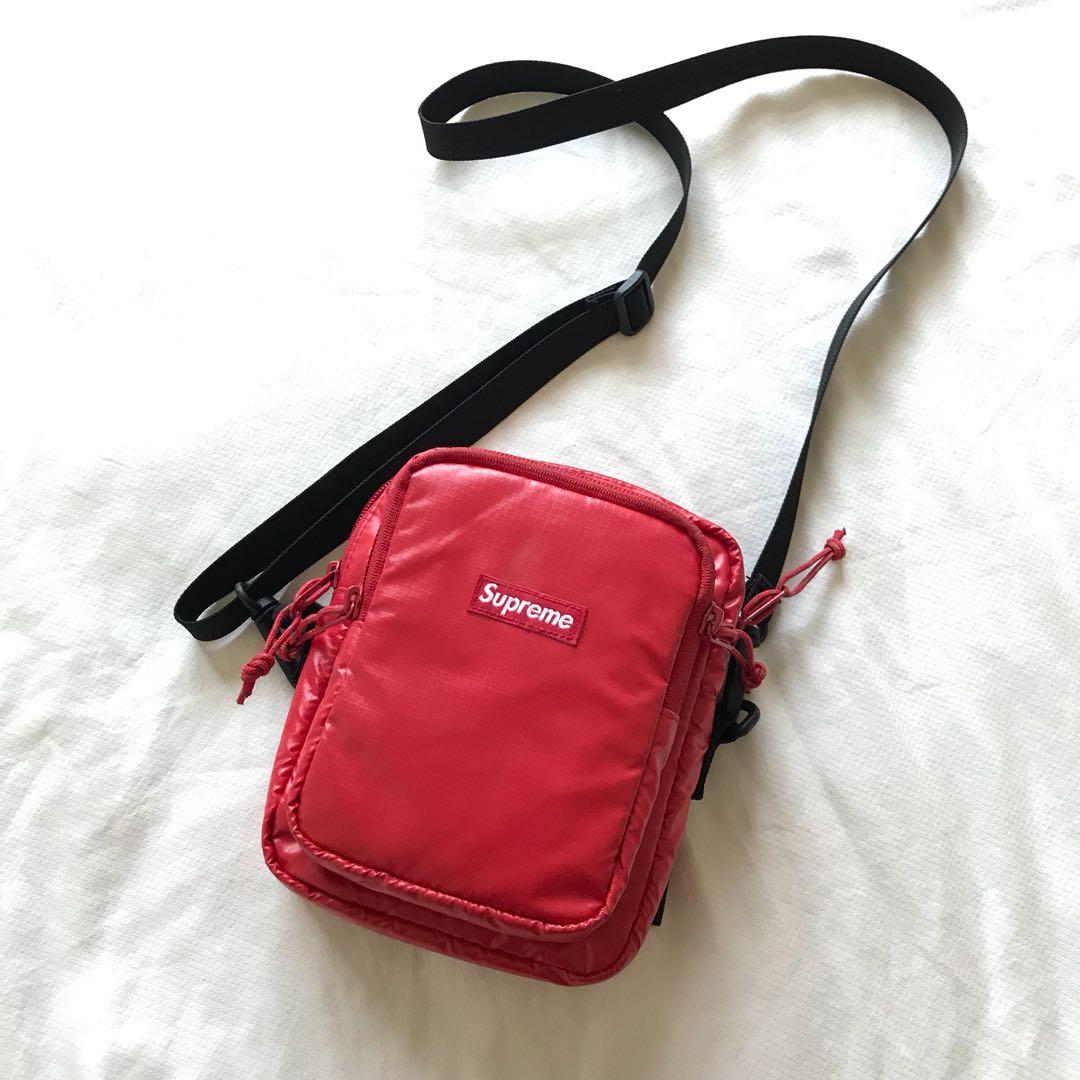 Red shoulder hotsell bag supreme