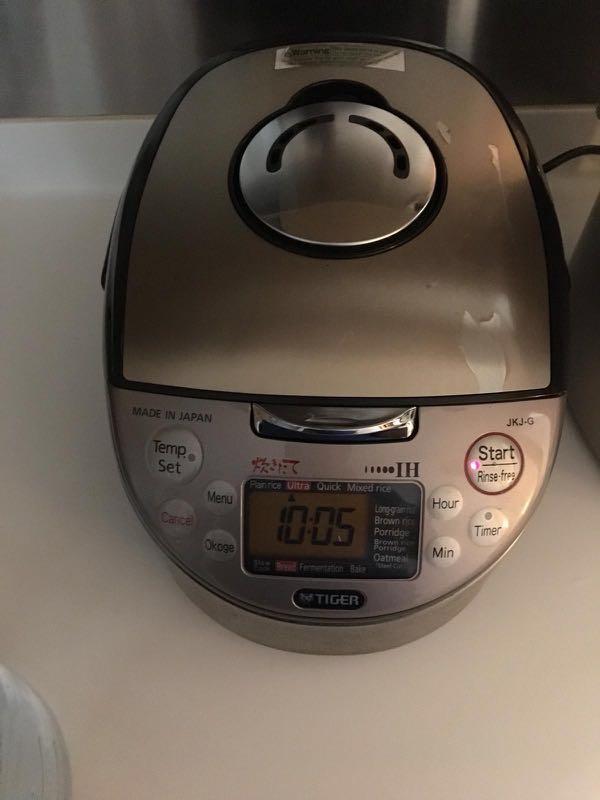 Tiger brand rice cooker, TV & Home Appliances, Kitchen Appliances, Cookers on Carousell
