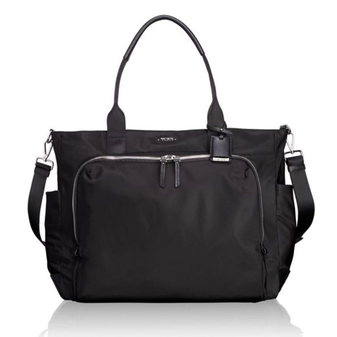 Tumi Mansion Carry All Voyaguer, Women's Fashion, Bags & Wallets ...