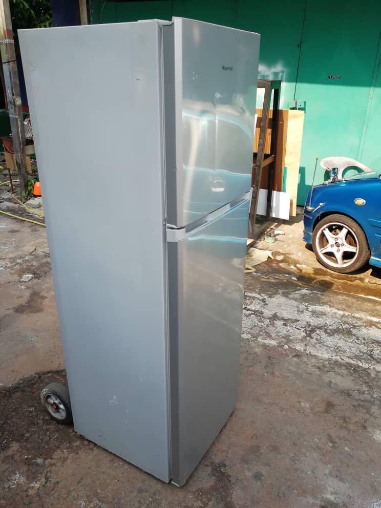 Used hisense 2 door fridge refrigerator peti sejuk peti ais 320 litres
