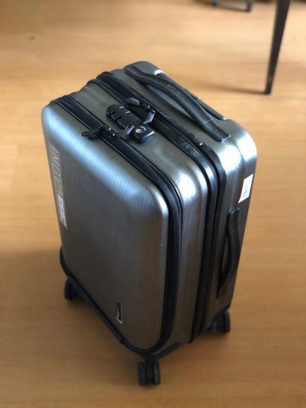 Samsonite inova on sale front pocket