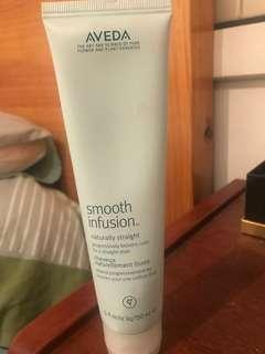 Aveda smooth infusion naturally straight leave in