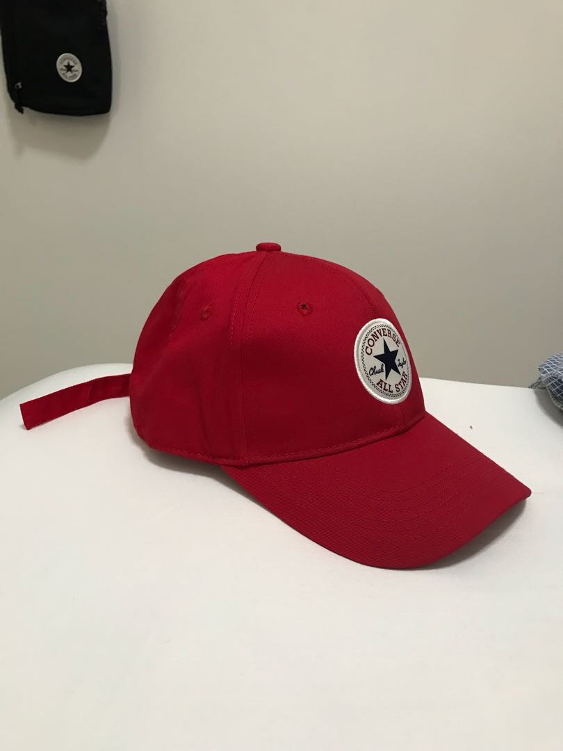 red converse hat