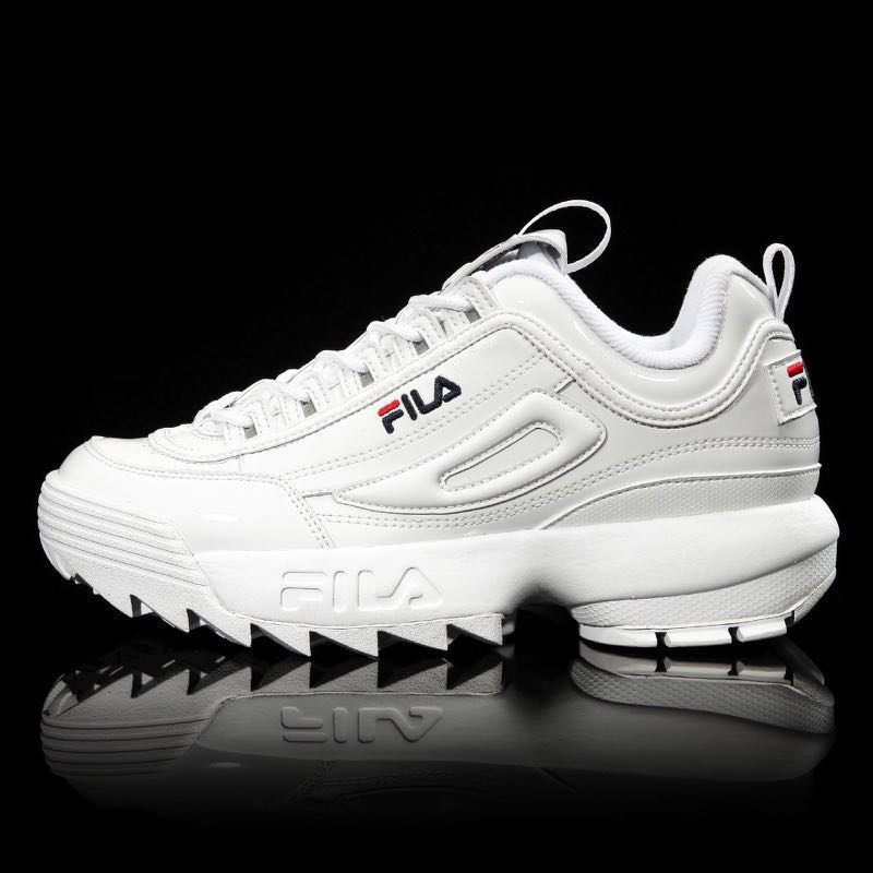 fila white and pink shoes
