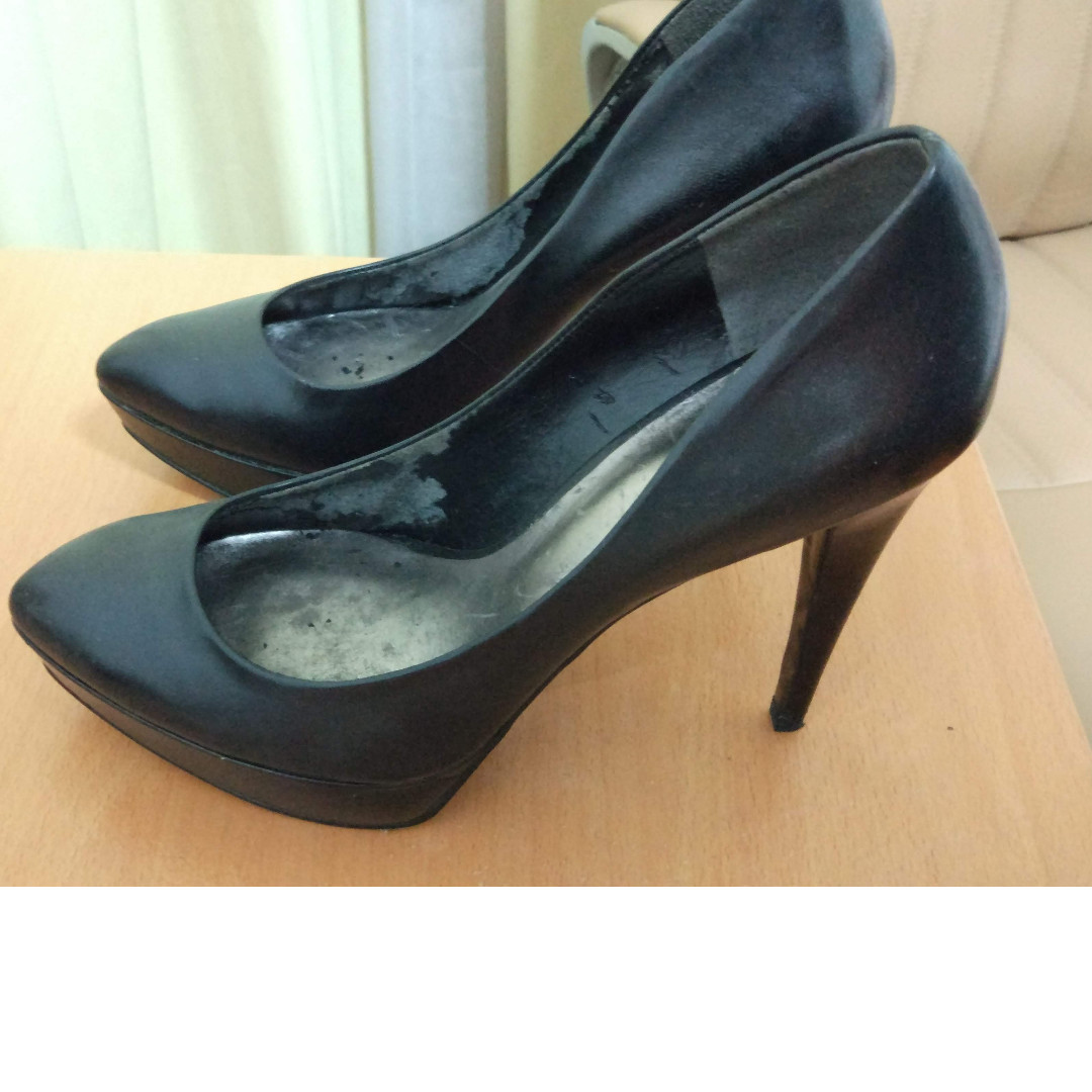 guess high heel shoes