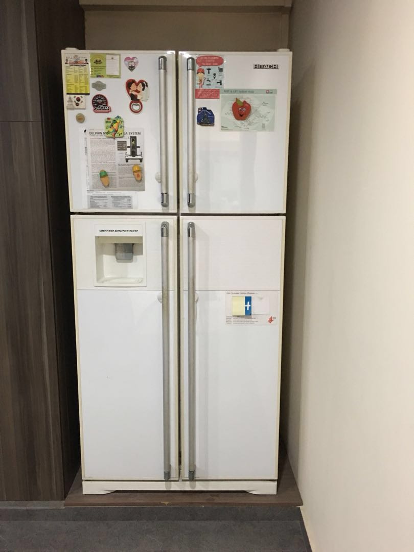 Hitachi Fridge 550 Litres With Water Dispenser, TV & Home Appliances