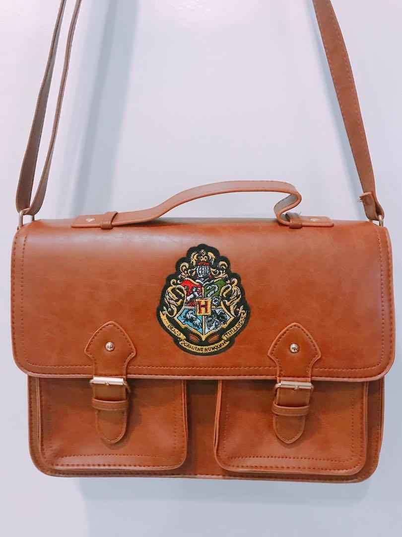 Hogwarts Harry Potter satchel book bag, Women's Fashion, Bags & Wallets
