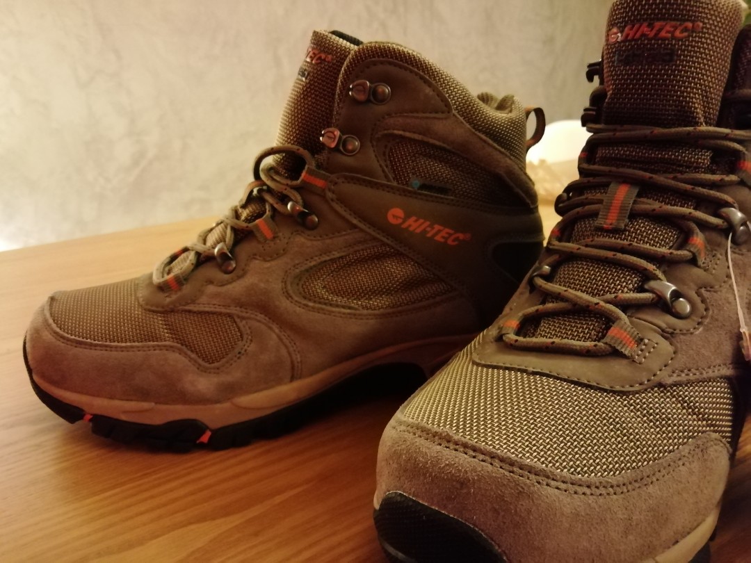 Kasut hi tec Clearance