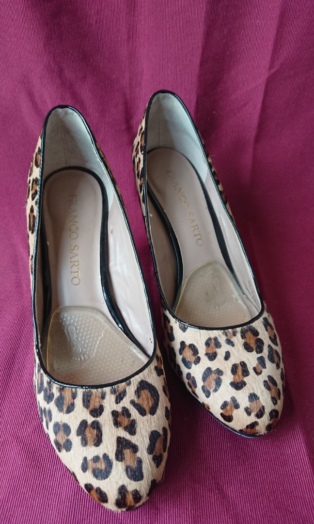 leopard skin pumps