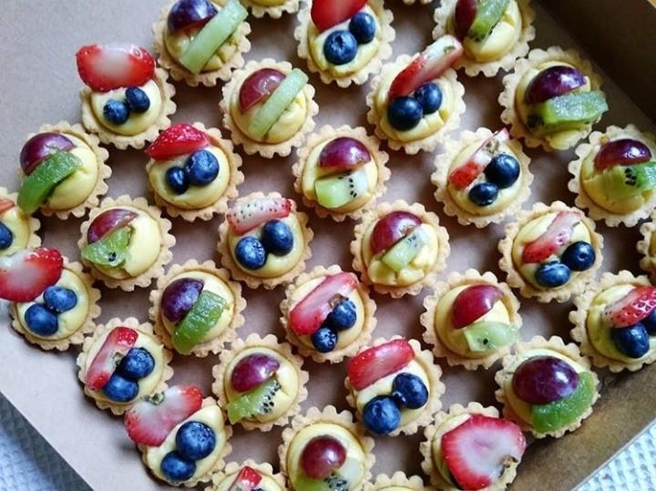 Made To Order Mini Fruit Tarts Food Drinks Baked Goods On