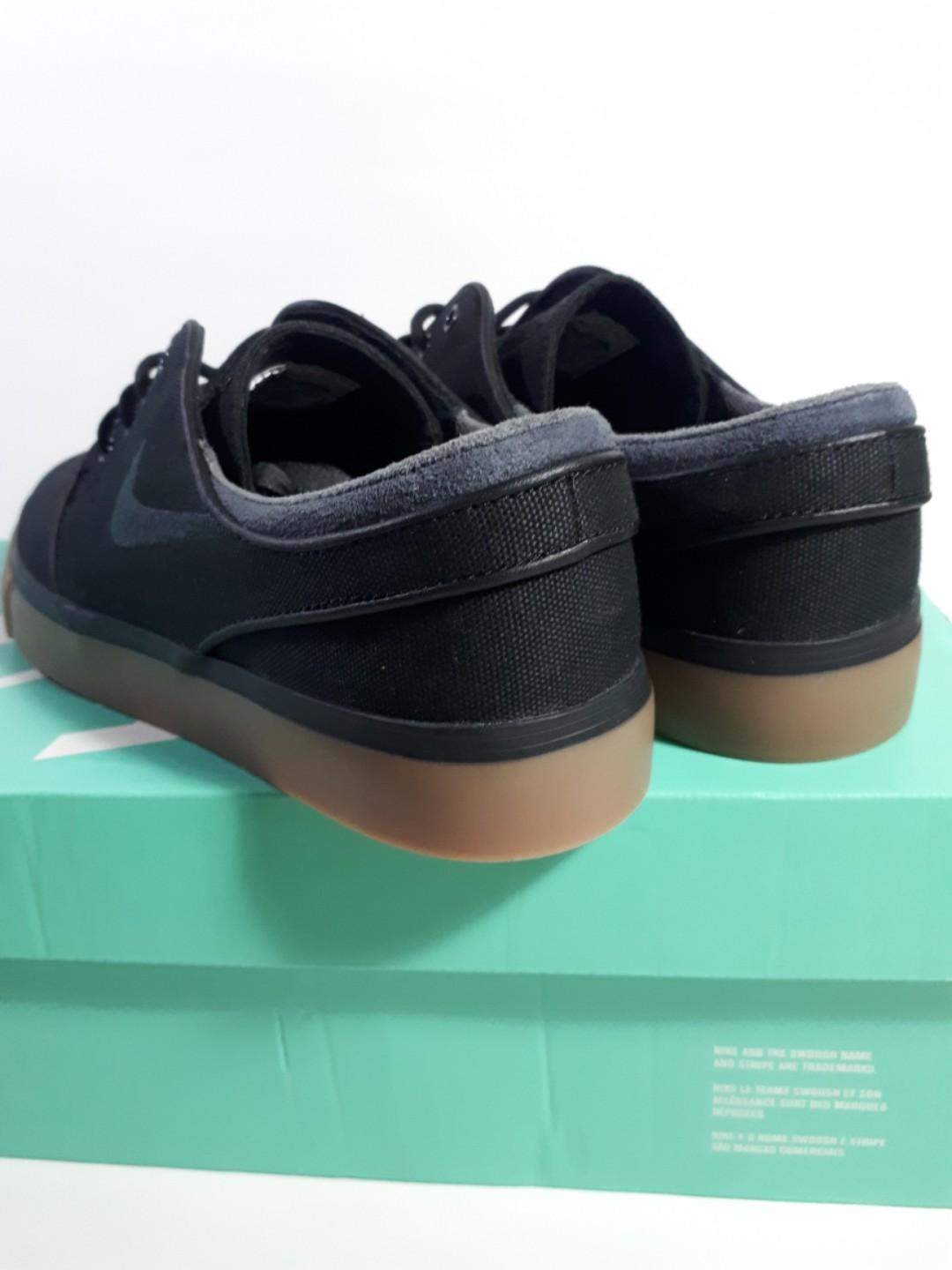 janoski black anthracite gum