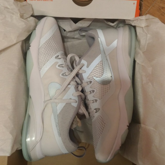 nike air zoom fitness reflect
