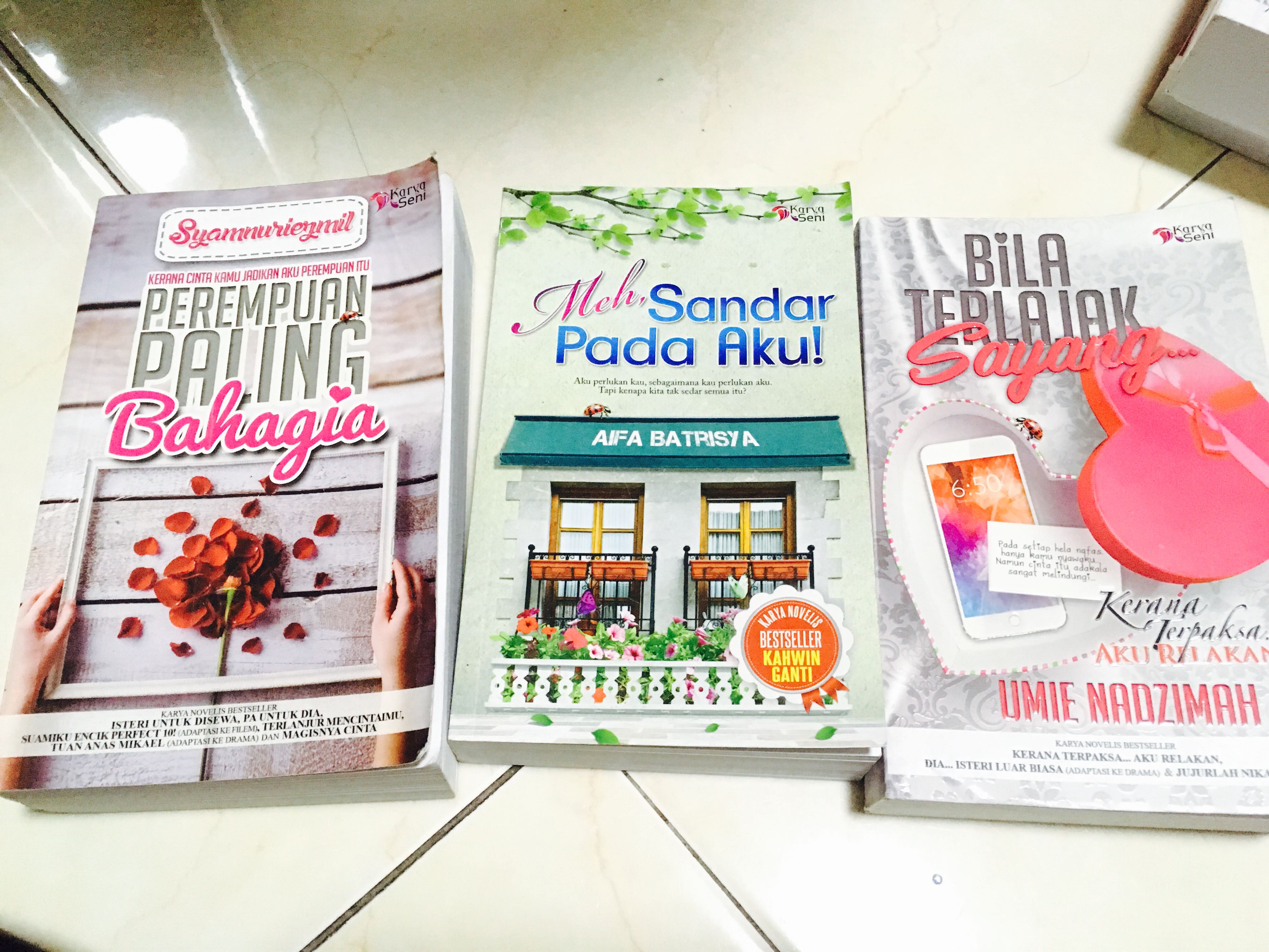 Novel Meh Sandar Pada Aku Books Stationery Books On Carousell