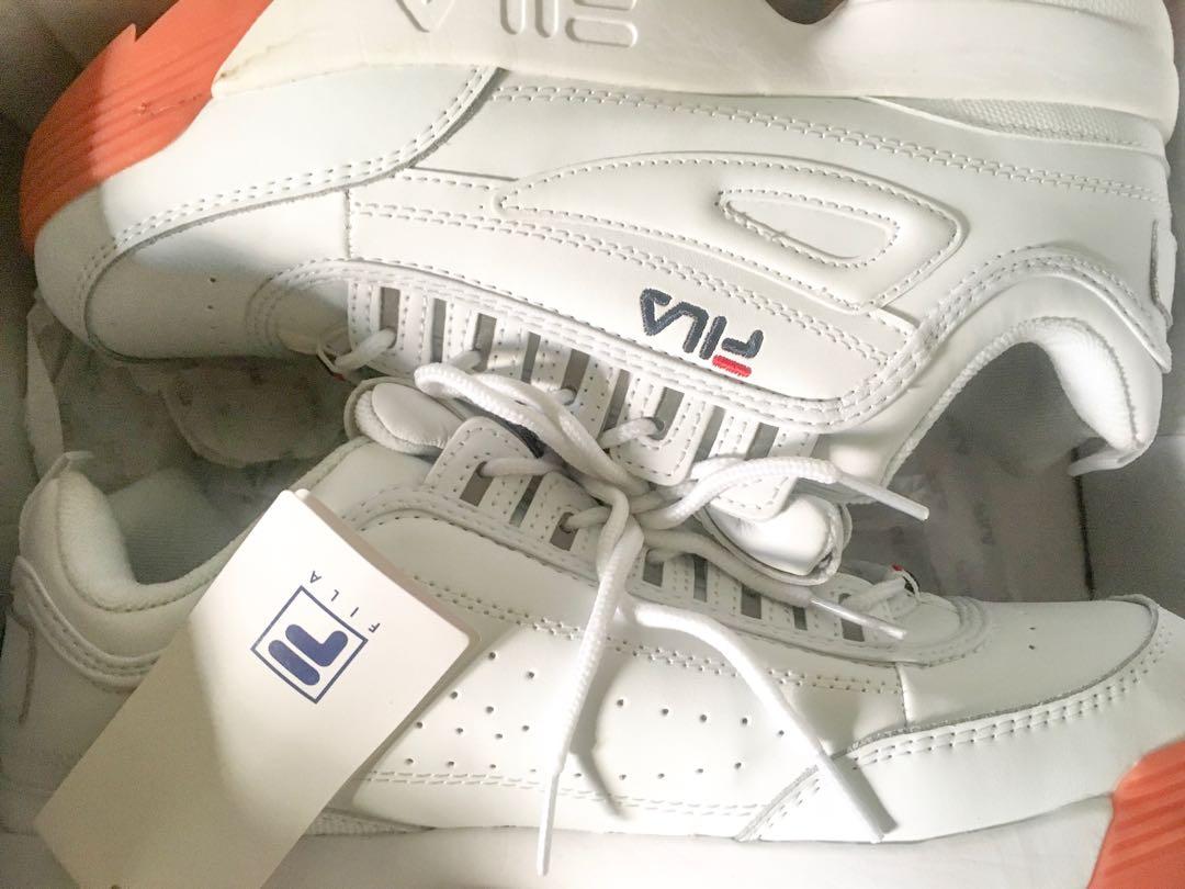 Fila disruptor gum top