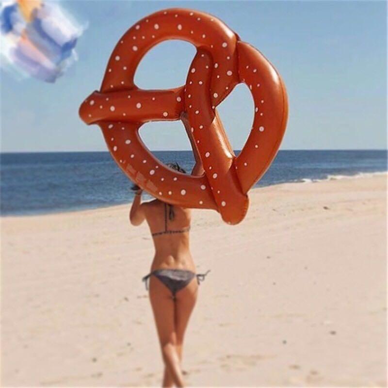 Pretzel Float (Category: Billiards & Bowling) located in Singapore. Submitted by imusthavethat (Listing ID 192888621, Image 1). Description: Brand new! Instagramable float, perfect for pool parties! Size: 150cm * 140cm.