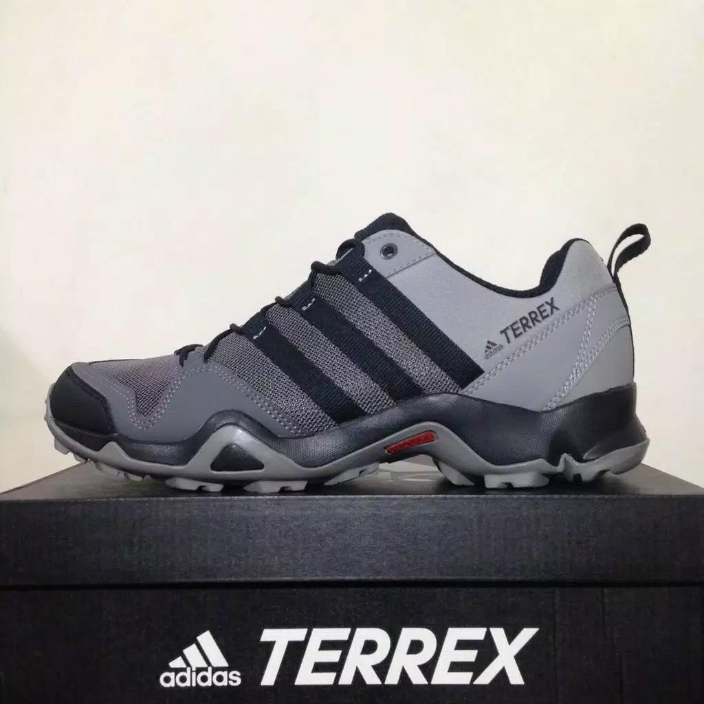 Sepatu Adidas Terrex AX2R Outdoor Men (BB1979), Fesyen , Sneakers di Carousell