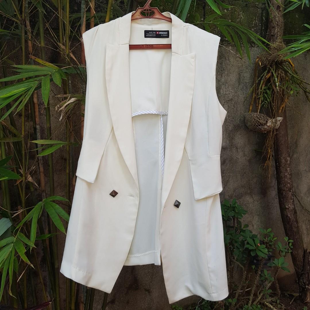 Sleeveless Long Blazer White Kathryn 