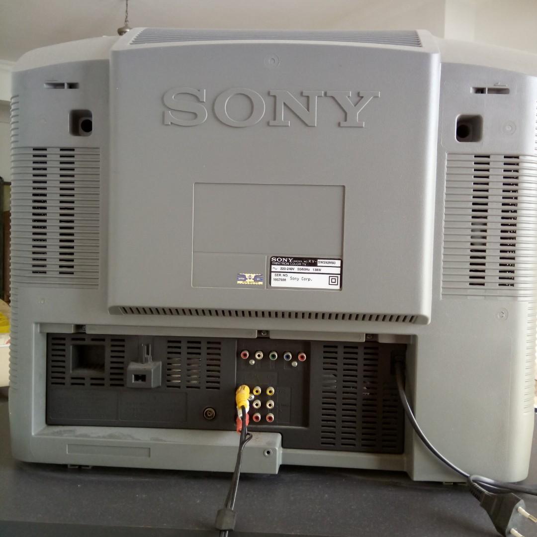 Sony Trinitron 26" CRT. Free remote. Free TV & Home