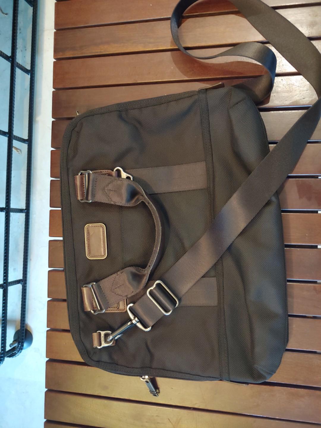 Tumi Laptop Bag, Men's Fashion, Bags, Sling Bags on Carousell