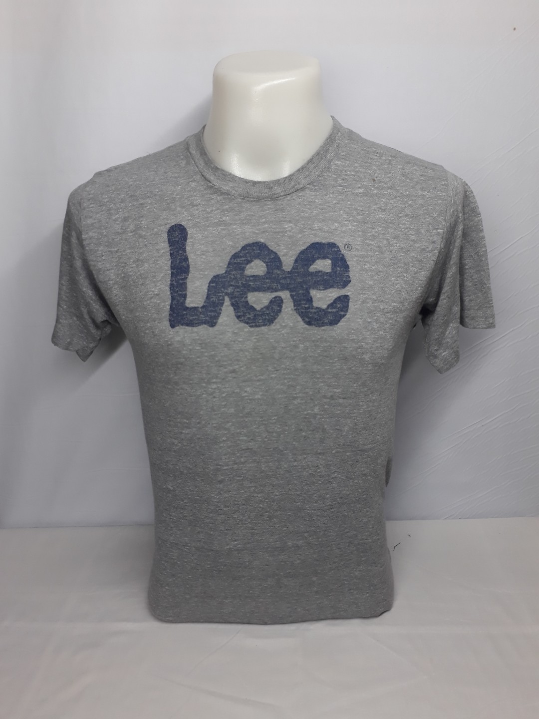 vintage lee t shirt