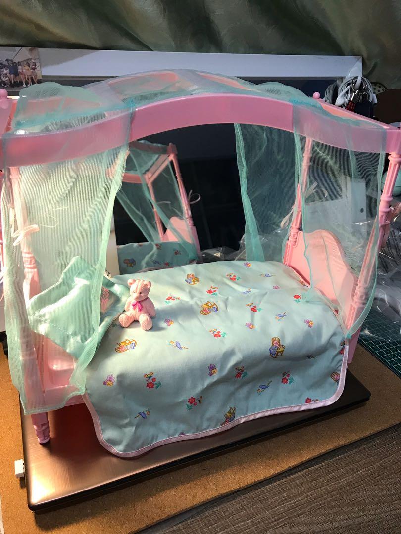 Barbie store bedtime story