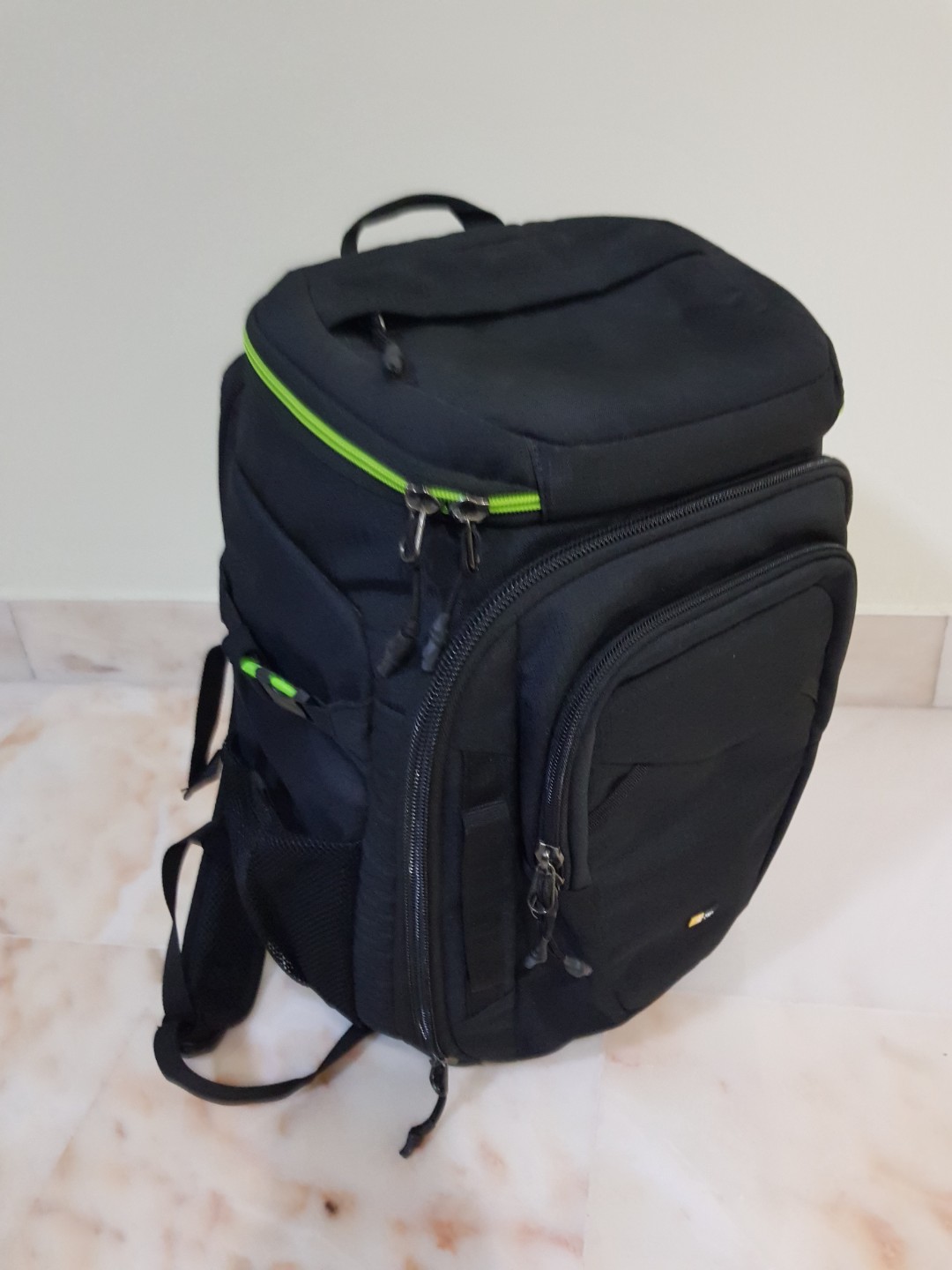 Case logic kontrast pro dslr 2025
