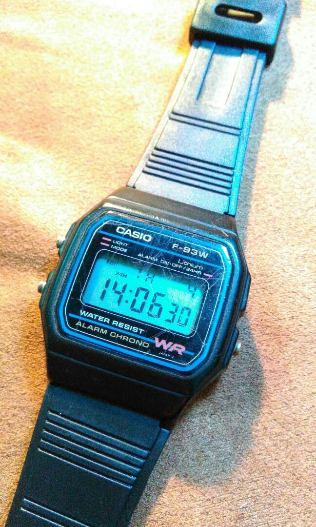 Casio f 93 sale w
