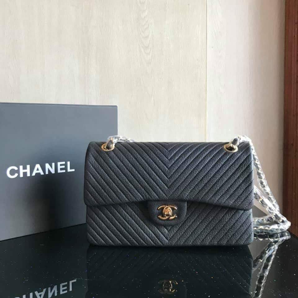 chanel chevron caviar