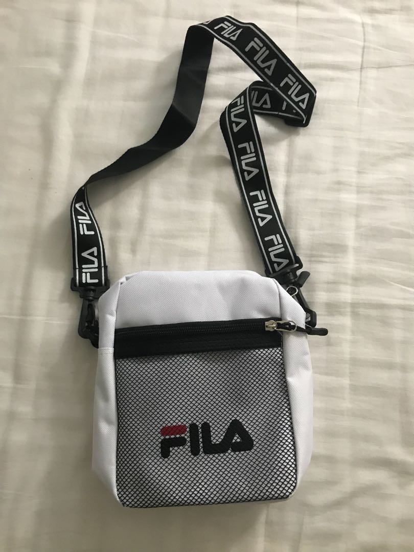 fila sling pouch