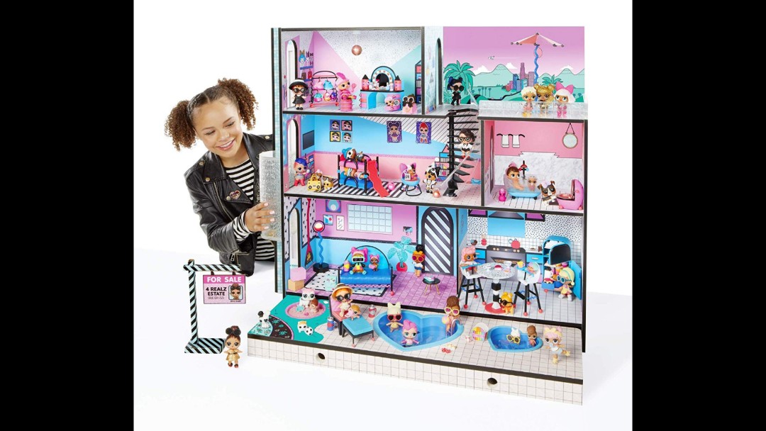 L.o.l surprise doll house, Hobbies & Toys, Toys & Games on Carousell