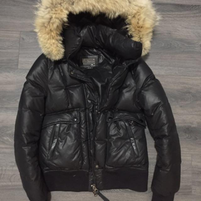 MACKAGE x ARITZIA JOEY BLACK BOMBER SIZE XS Women s Fashion
