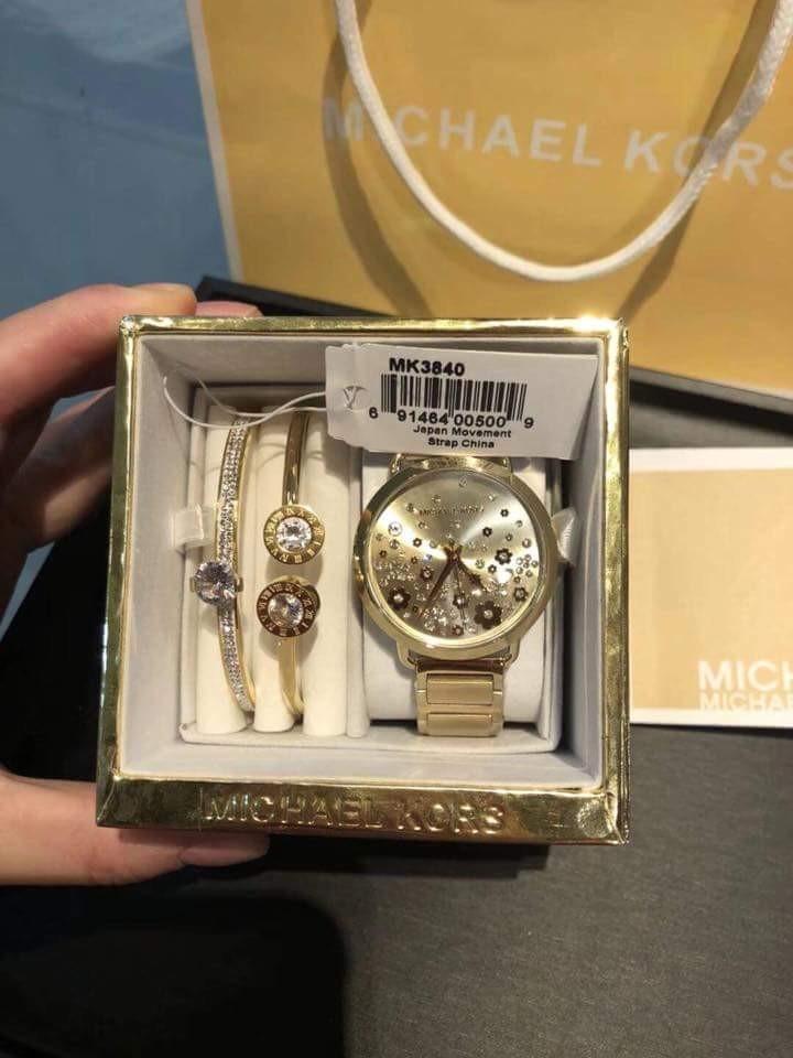mk watches with bangles