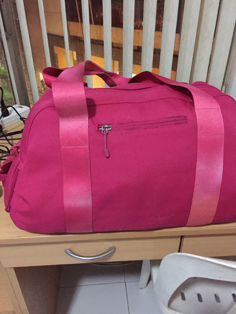 hot pink gym bag