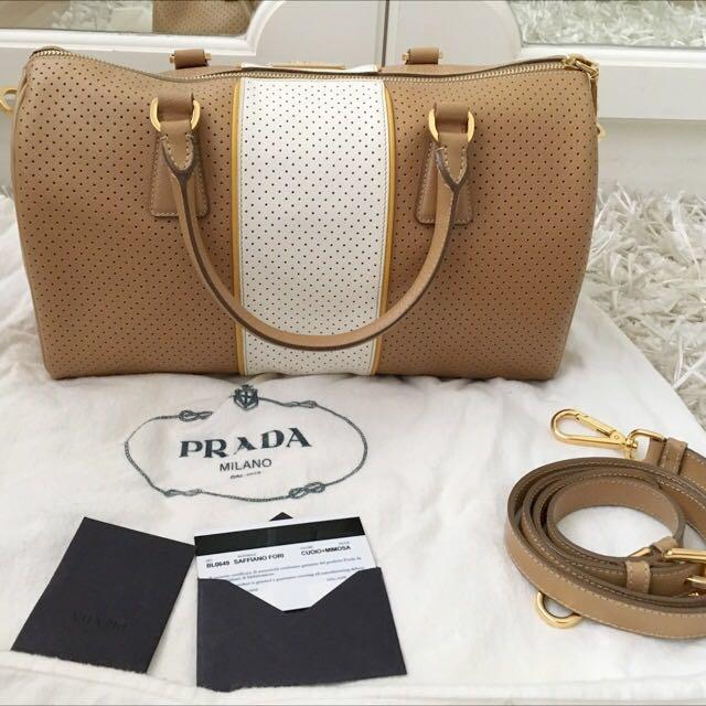 Prada Mini Boston Bag Shoulder Bag in White Leather ref.354612