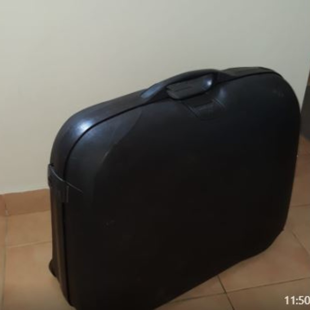 samsonite oyster suitcase