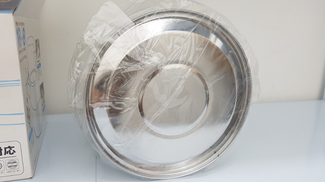 Stainless steel kettle (made in Japan), Furniture & Home Living