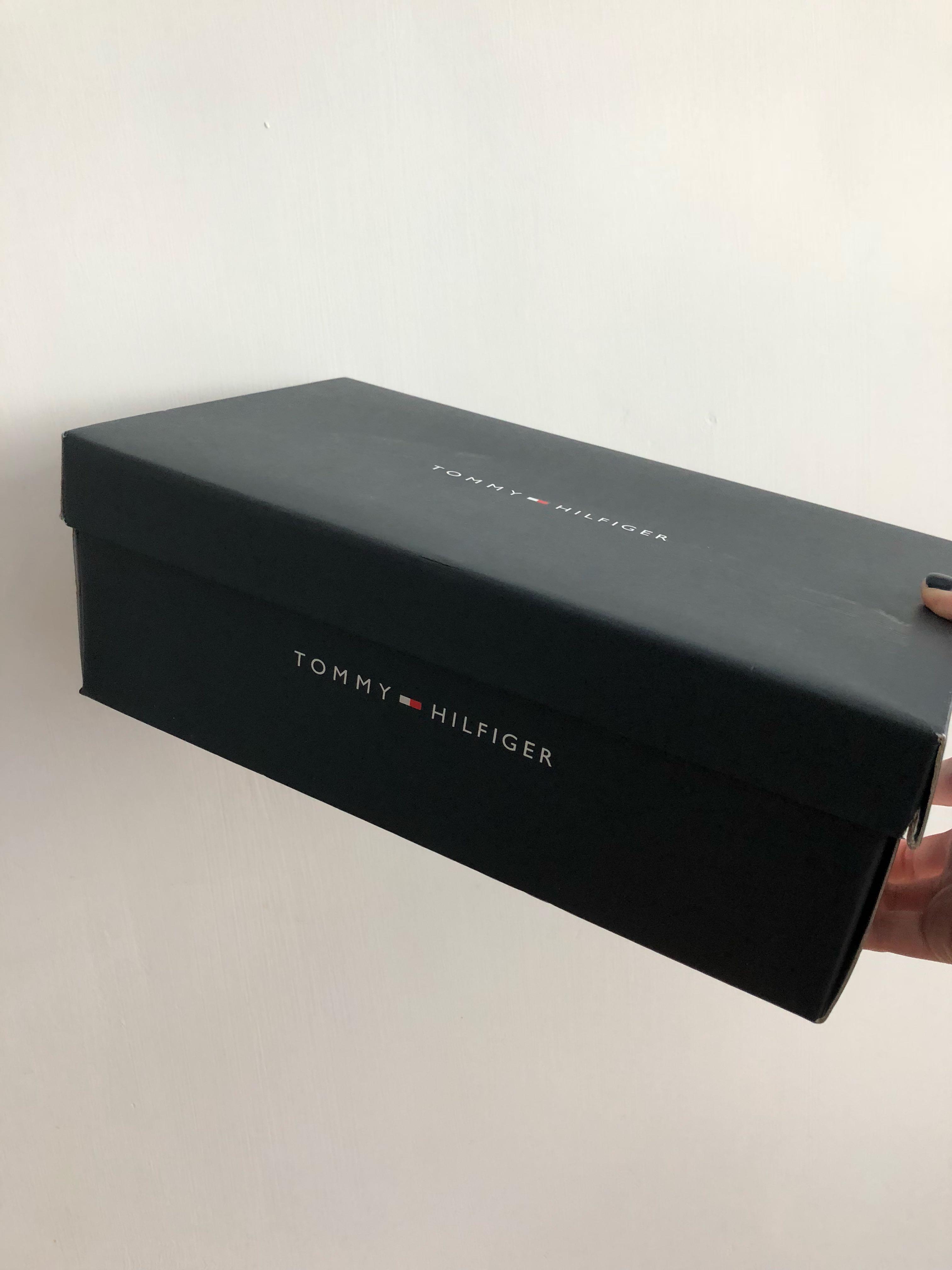 tommy hilfiger shoe box