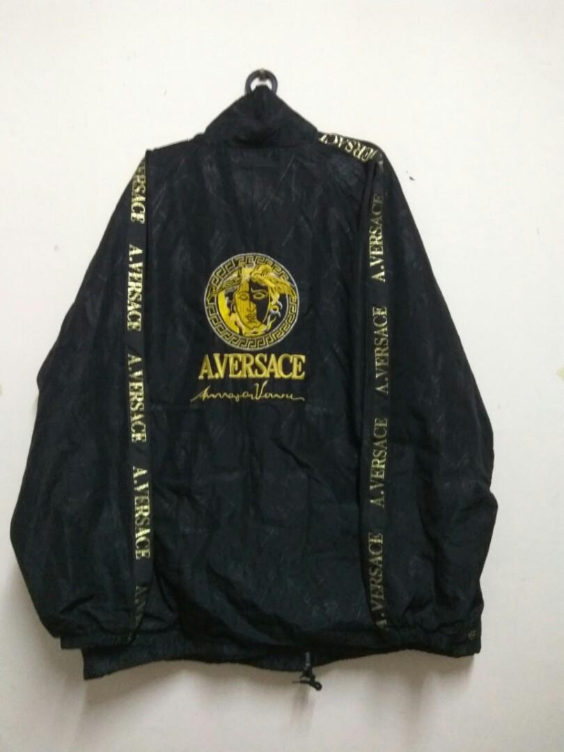 versace jacket (Category: Coats, Jackets and Outerwear) located in Kota Bharu. Submitted by wfffs__ (Listing ID 193133804, Image 1). Description: pit 24/28 ada defect kat siku (tak tembus ada dua layer).