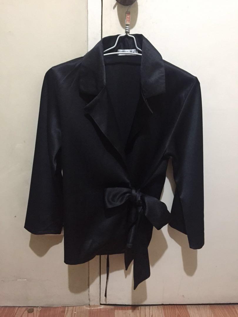 Very Classy Black Suit for Women (Category: Traditional & Ethnic wear) located in Taguig. Submitted by prfrialde (Listing ID 192672946, Image 1). Description: .