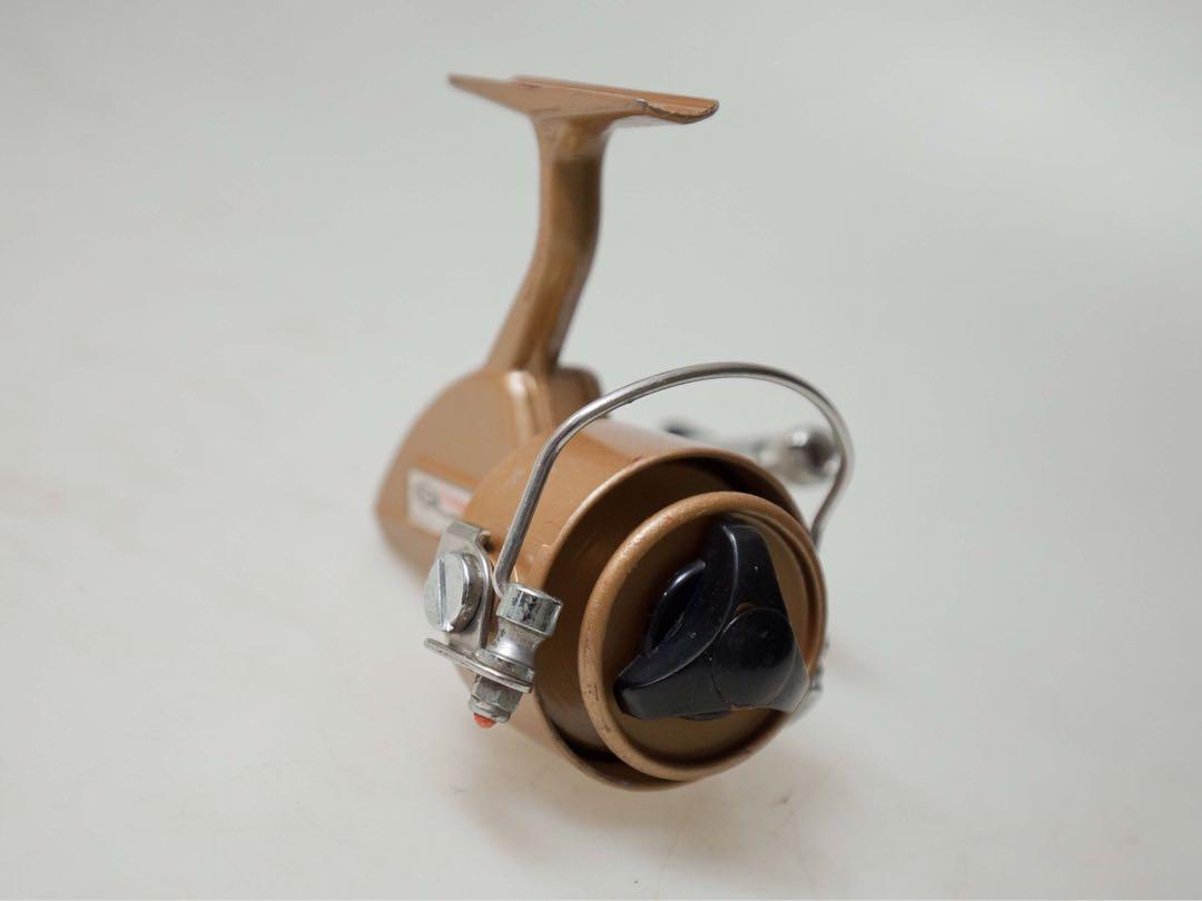 Vintage 1970's Compac SL110 Ultra-lite Spinning Reel Made in JAPAN, Sports  Equipment, Sports & Games, Racket & Ball Sports on Carousell