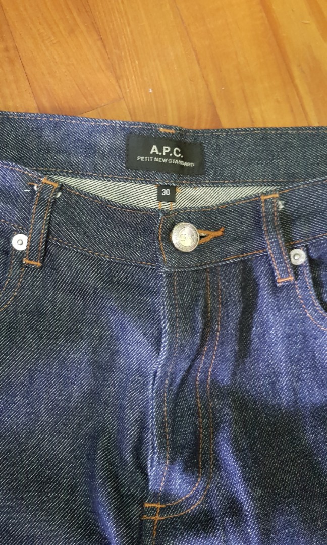 APC petit standard sz Men's Fashion, Bottoms, Jeans on Carousell