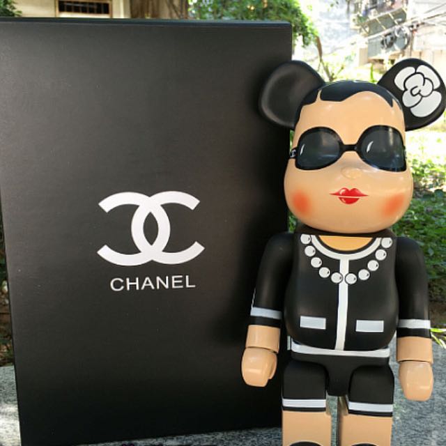 coco chanel bearbrick 400