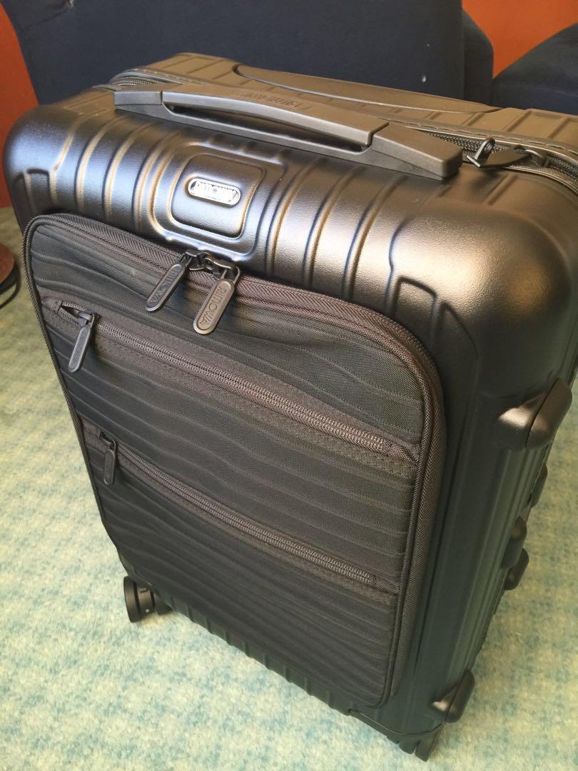 rimowa cabin with pocket