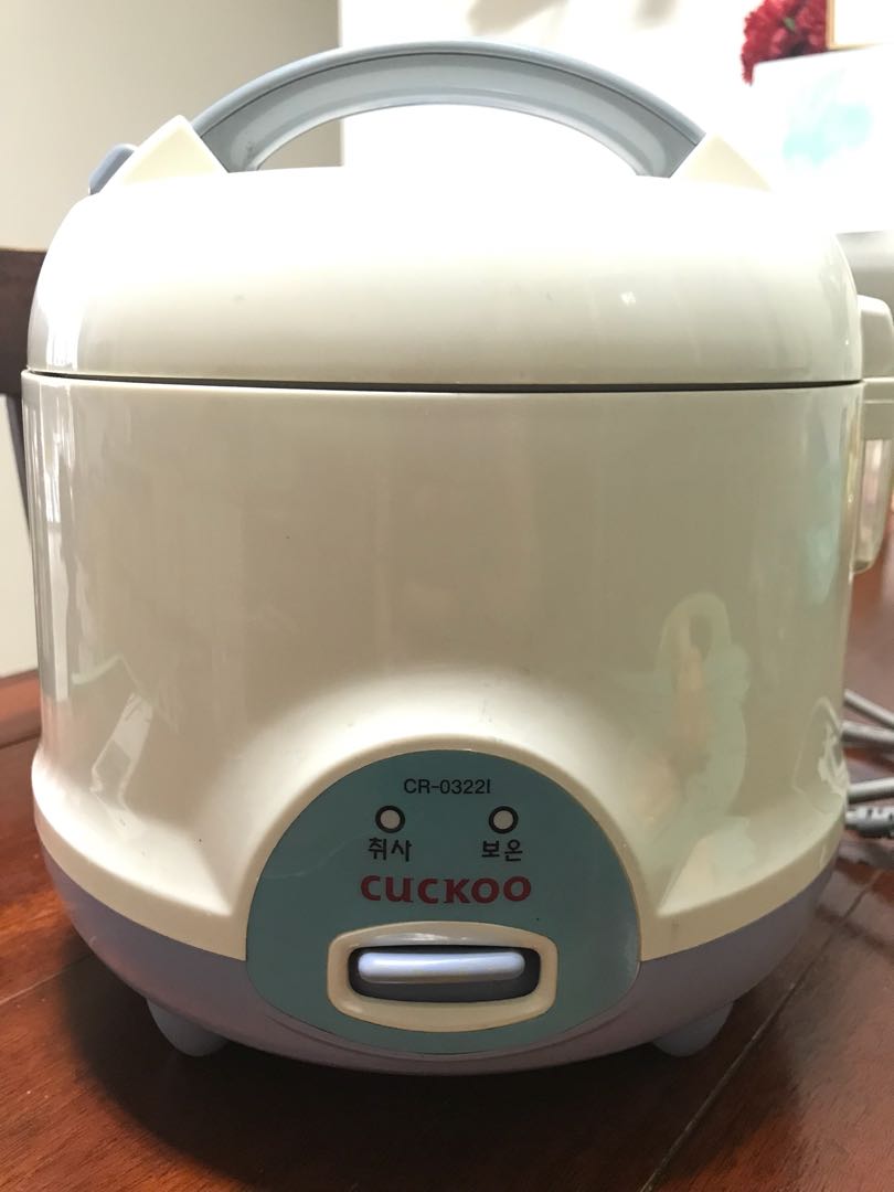 Cuckoo Rice cooker for 3 people, TV & Home Appliances, Kitchen